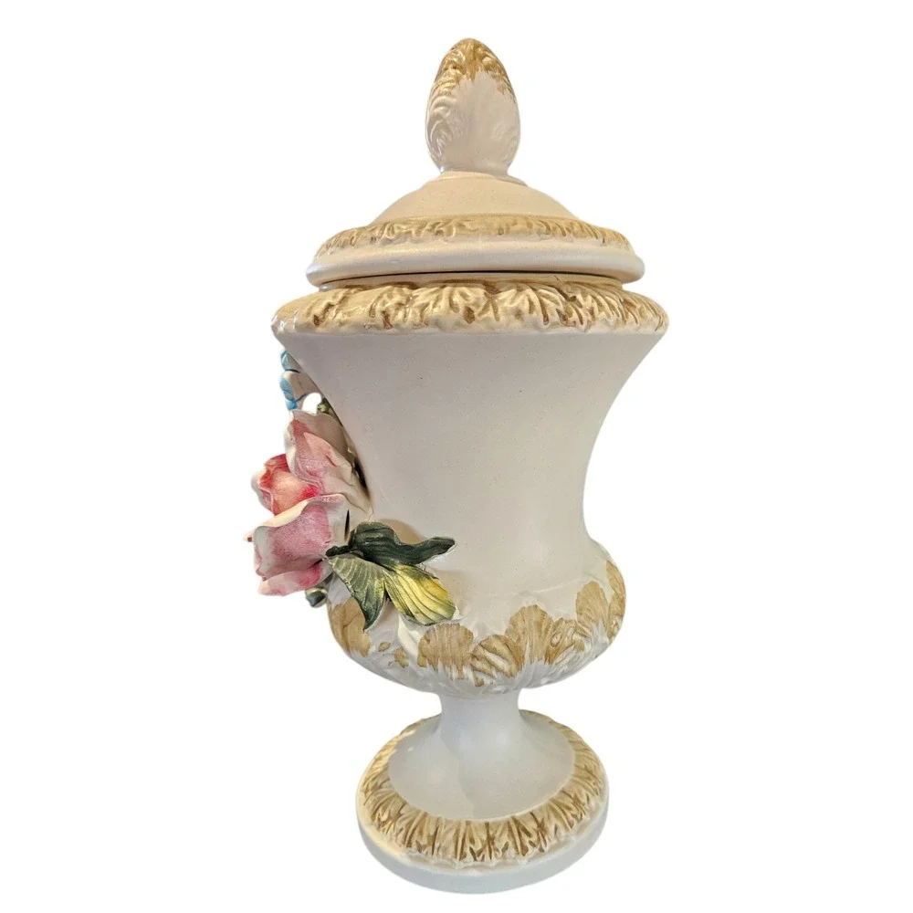 Vtg Capodimonte Italy Lidded Urn 3D Floral Porcelain Pedestal Vase Cream‎ Gold